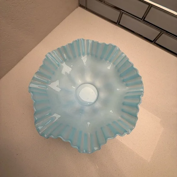 Vintage Bride's Basket Blue Fenton Ruffled Edges Bowl with Metal Holder - Picture 10 of 17